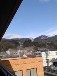 早春の街 下呂温泉