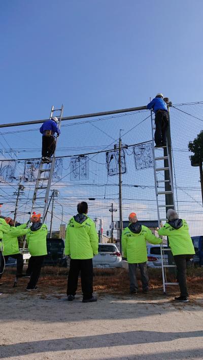 羽黒コミ。年末防犯防火交通安全電飾呼びかけ取り付け活動中