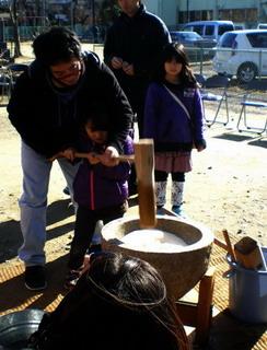 親子もちつき大会(小弓の庄)